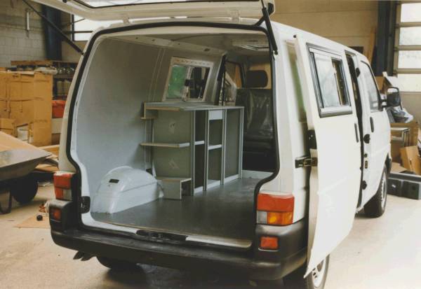 Купить грузовой фургон Ford Transit 2017 года по цене ...